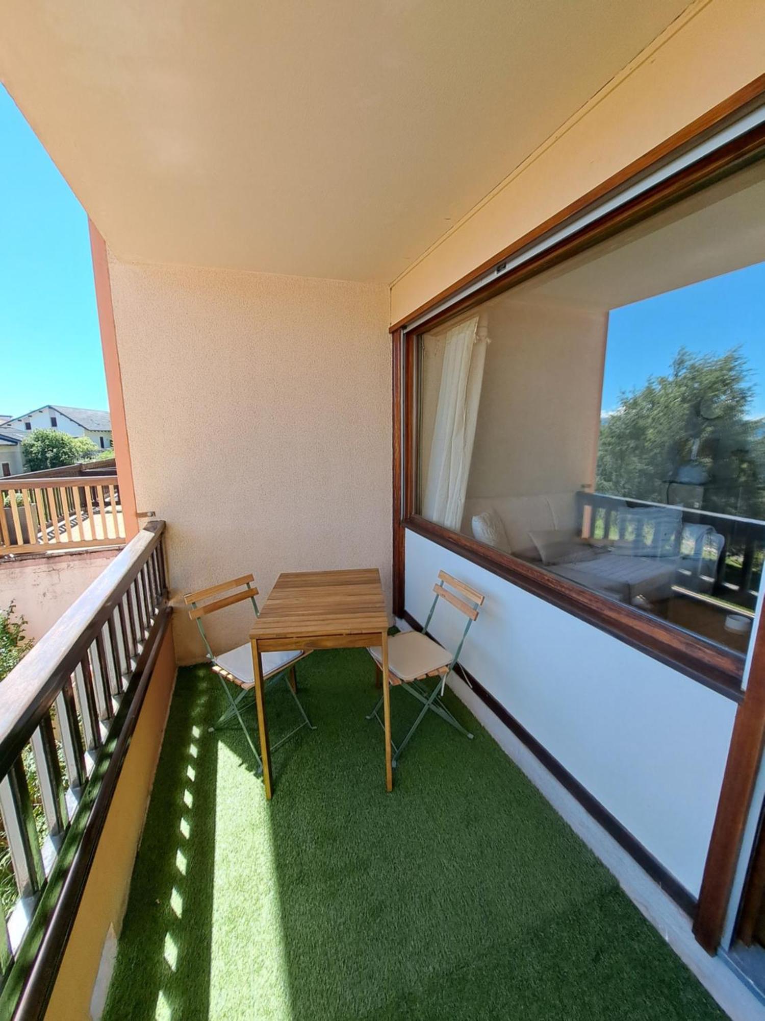 Studio Cabine 4 Couchages, Vue Face Aux Montagnes フォン・ロム エクステリア 写真