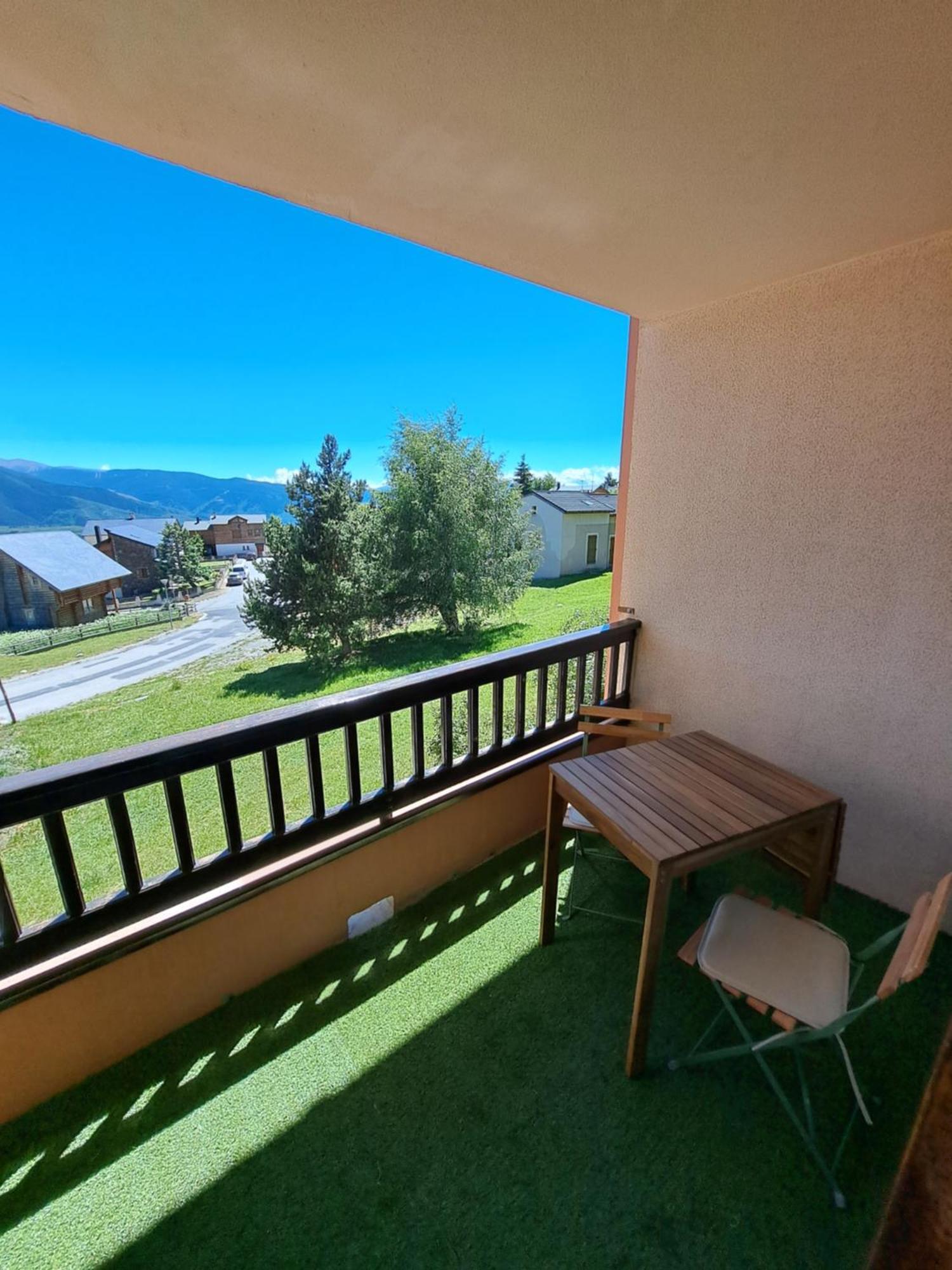 Studio Cabine 4 Couchages, Vue Face Aux Montagnes フォン・ロム エクステリア 写真